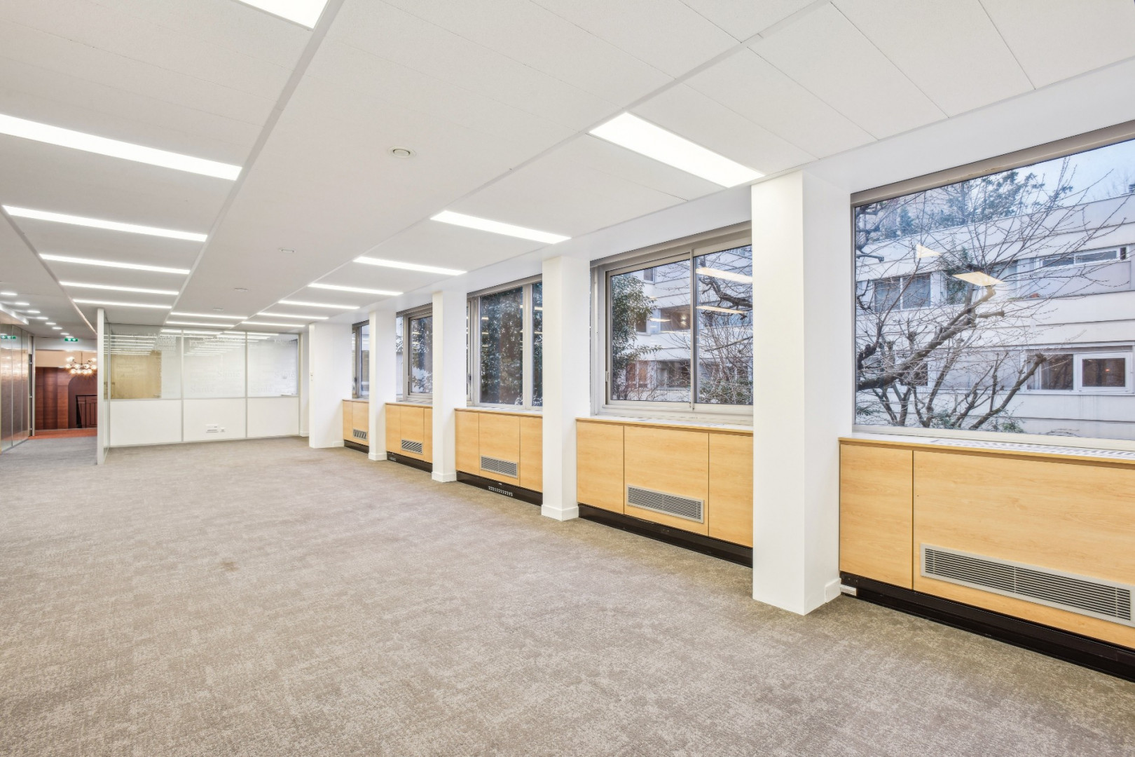 
                                                Vente
                                                 BUREAUX PARIS 6