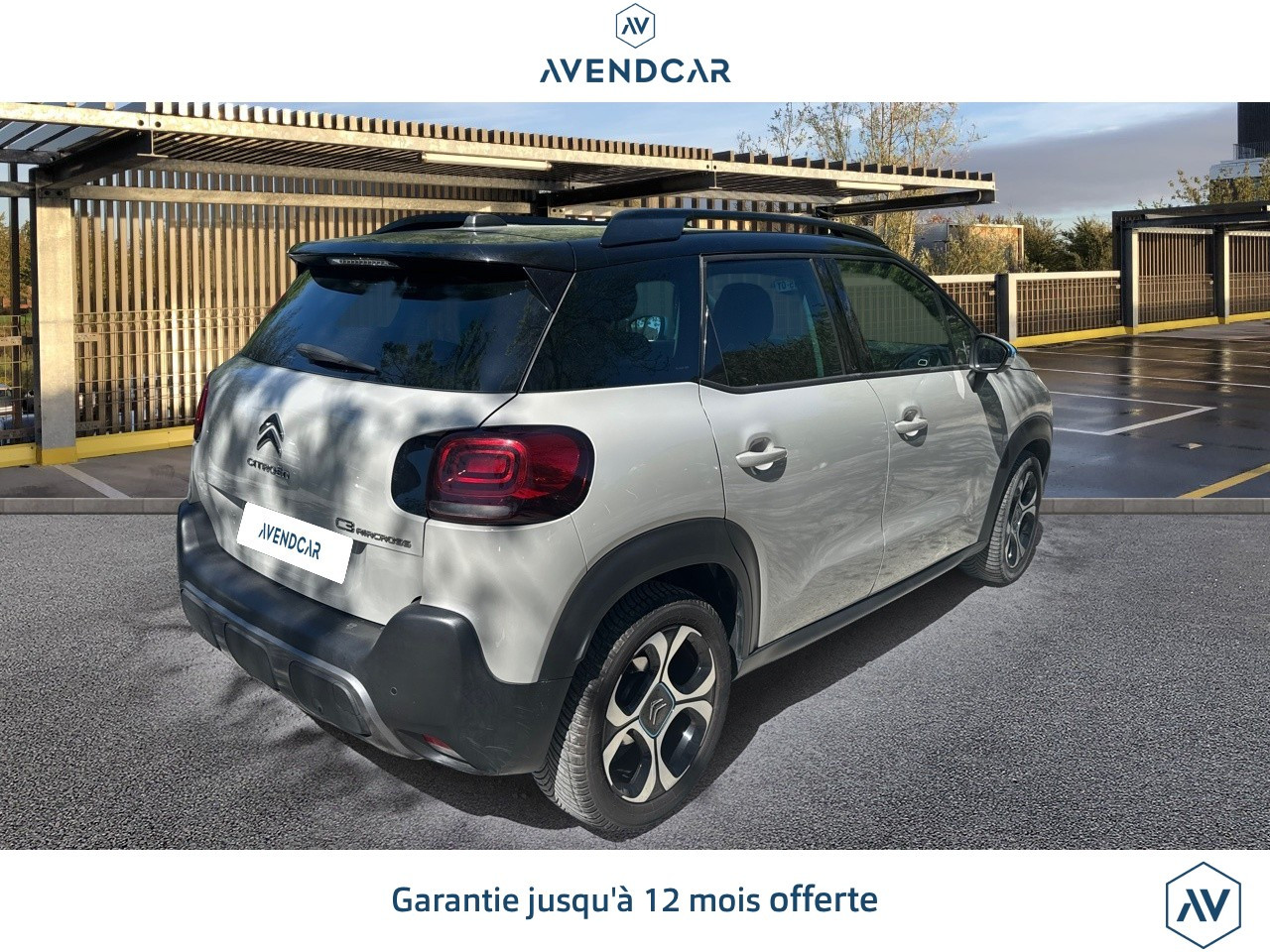 
                                                Voiture
                                                 C3 AIRCROSS 1.5 BLUEHDI 100 SHINE START-STOP