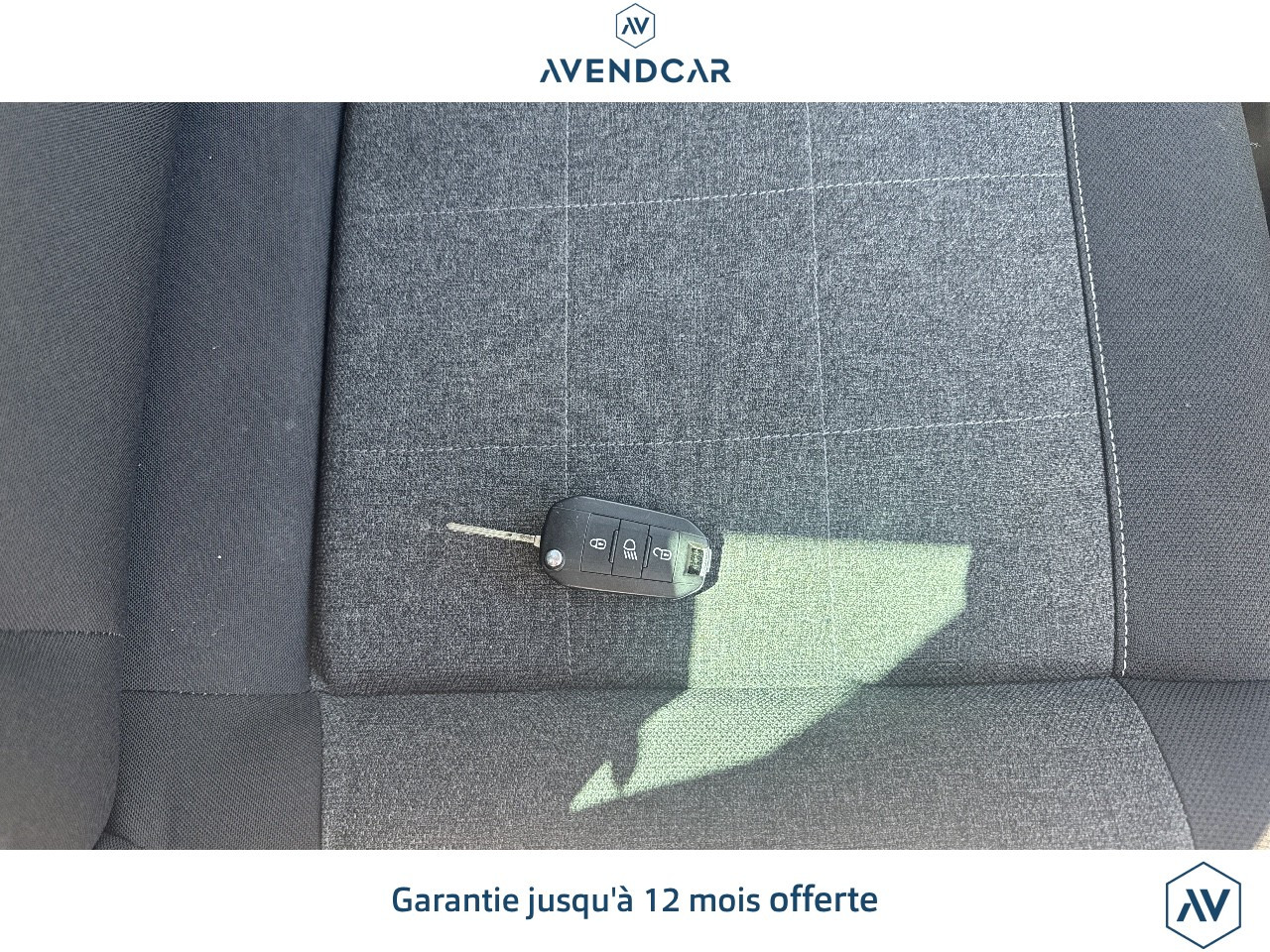 
                                                Voiture
                                                 C3 AIRCROSS 1.5 BLUEHDI 100 SHINE START-STOP