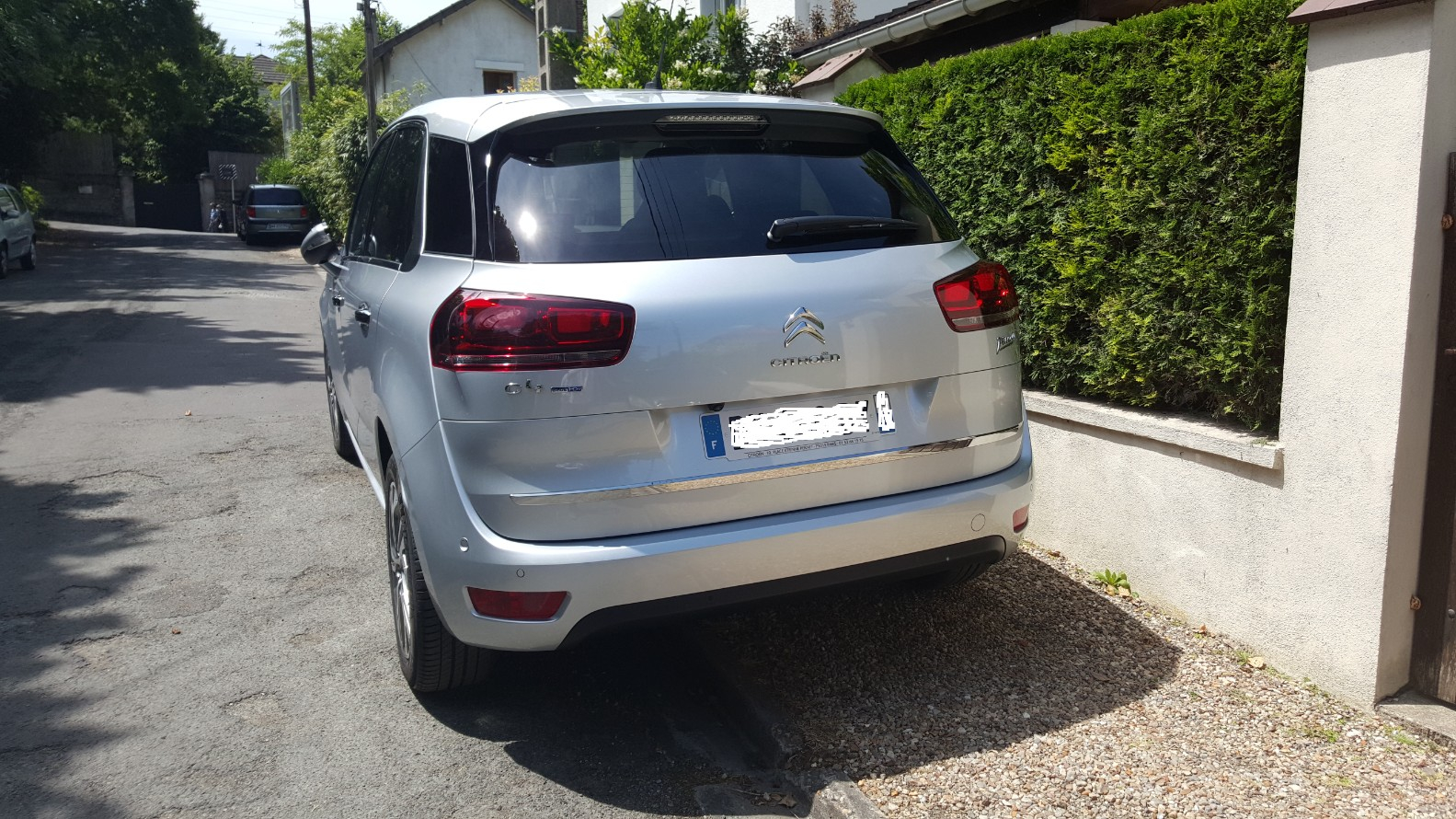 
                                                Voiture
                                                 C4 Picasso BLUE HDI BVA 150