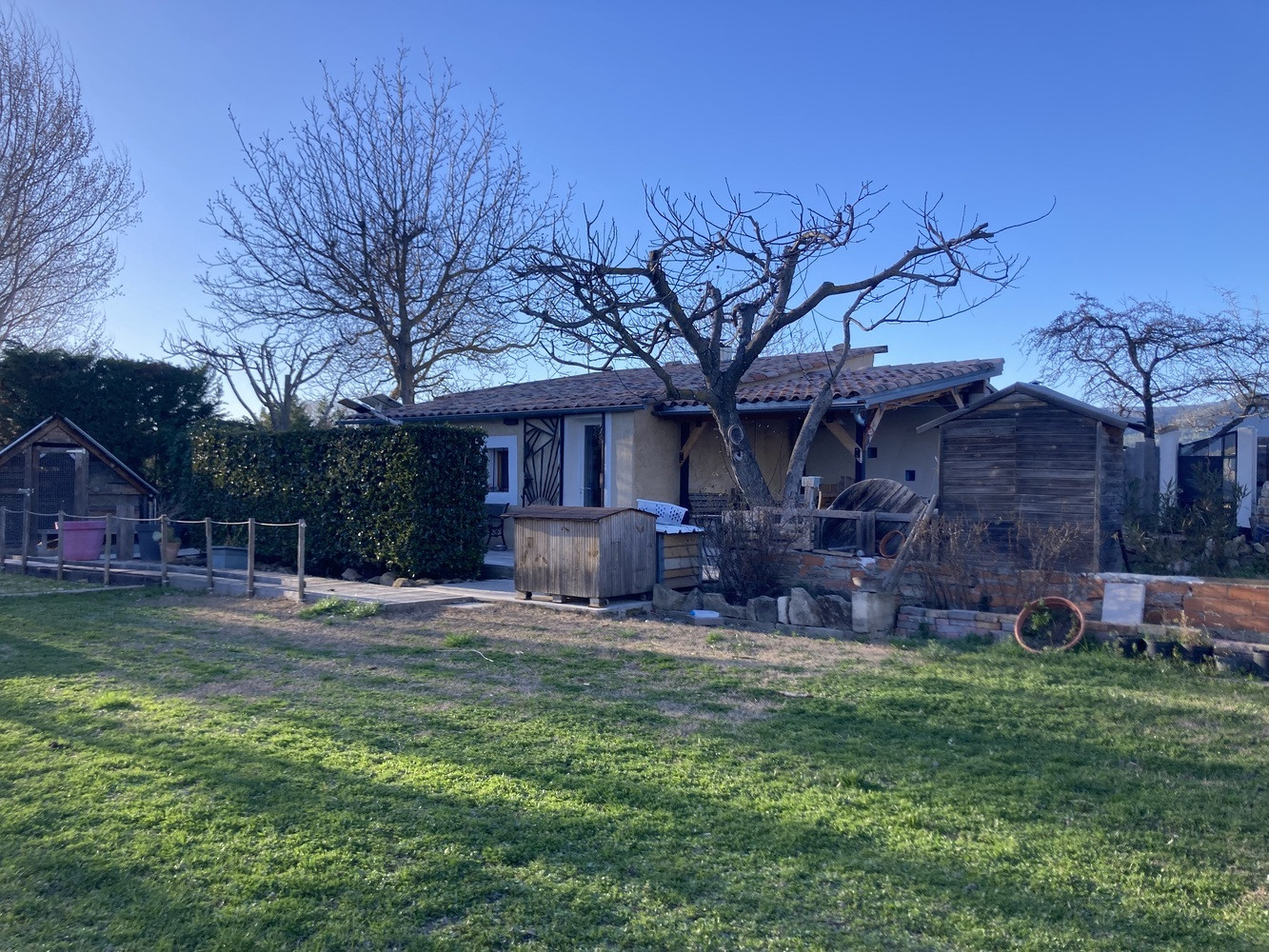
                                                Vente
                                                 cabanon en dur 40 m² sur 2000 m²