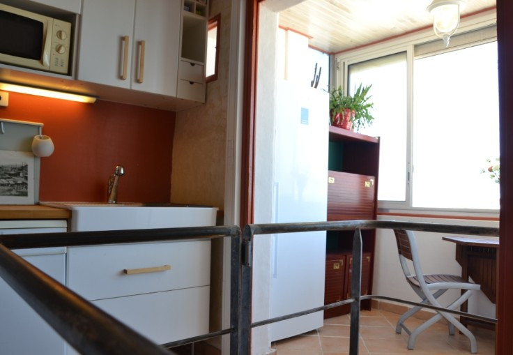
                                                Location
                                                 CABANON POINTE ROUGE - MO