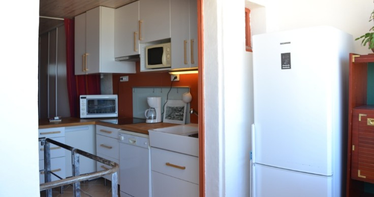 
                                                Location
                                                 CABANON POINTE ROUGE - MO