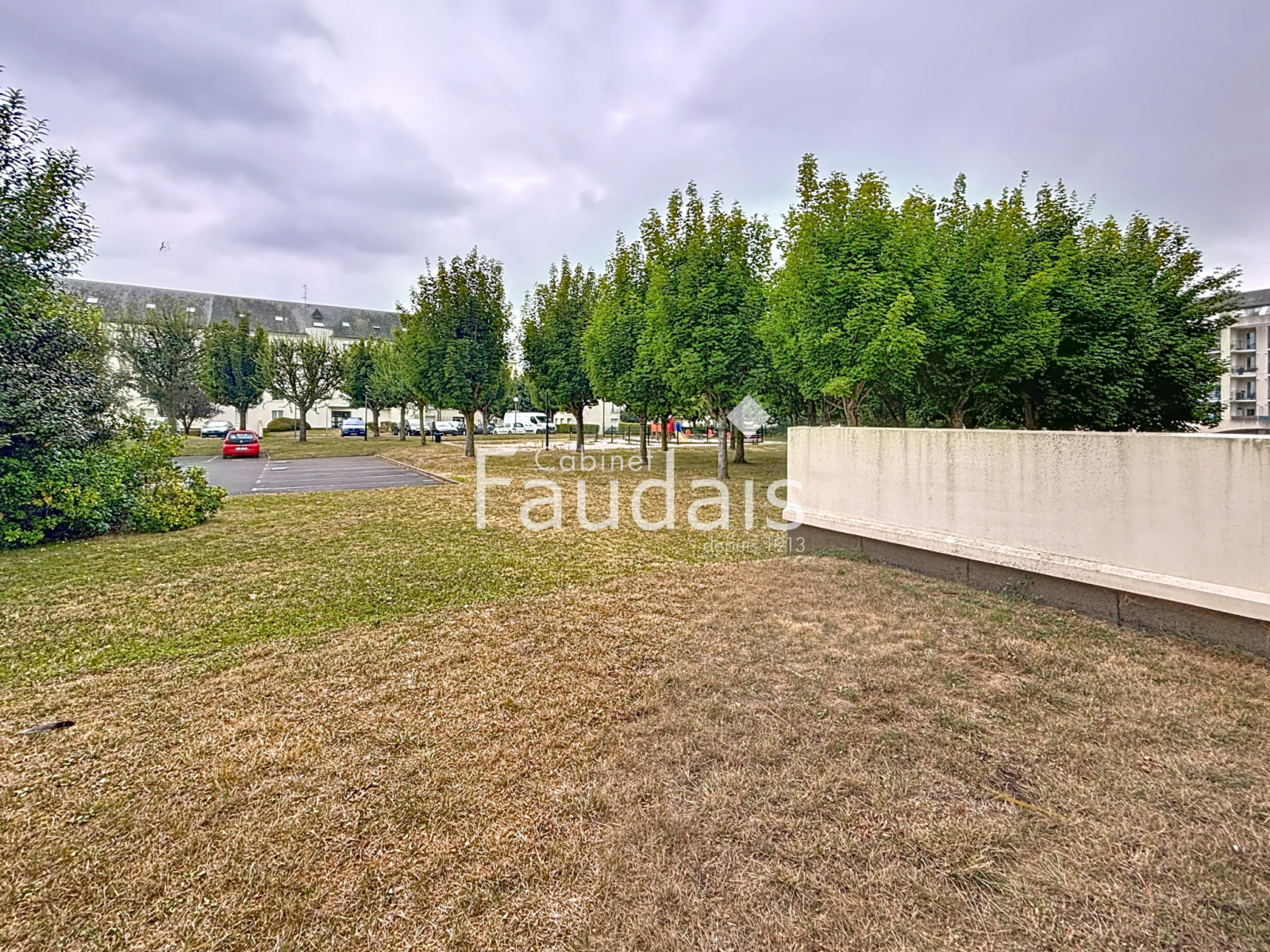 
                                                Vente
                                                 CAEN 2 pièces   proche Hôpital Privé Saint-Martin et Mémoria