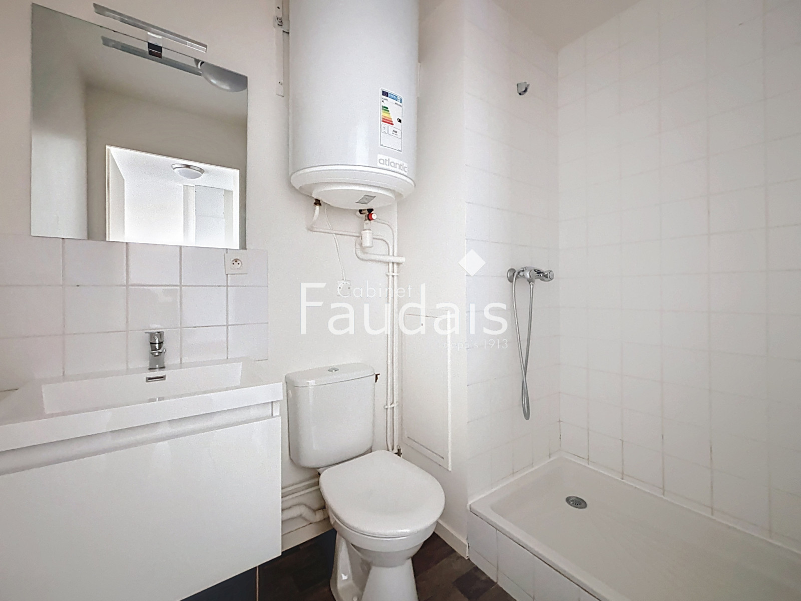 
                                                Vente
                                                 CAEN 2 pièces   proche Hôpital Privé Saint-Martin et Mémoria