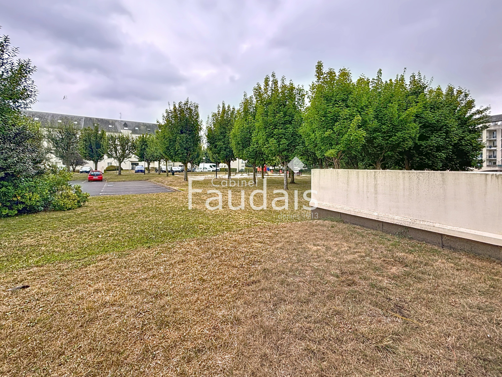 
                                                Vente
                                                 CAEN 2 pièces   proche Hôpital Privé Saint-Martin et Mémoria