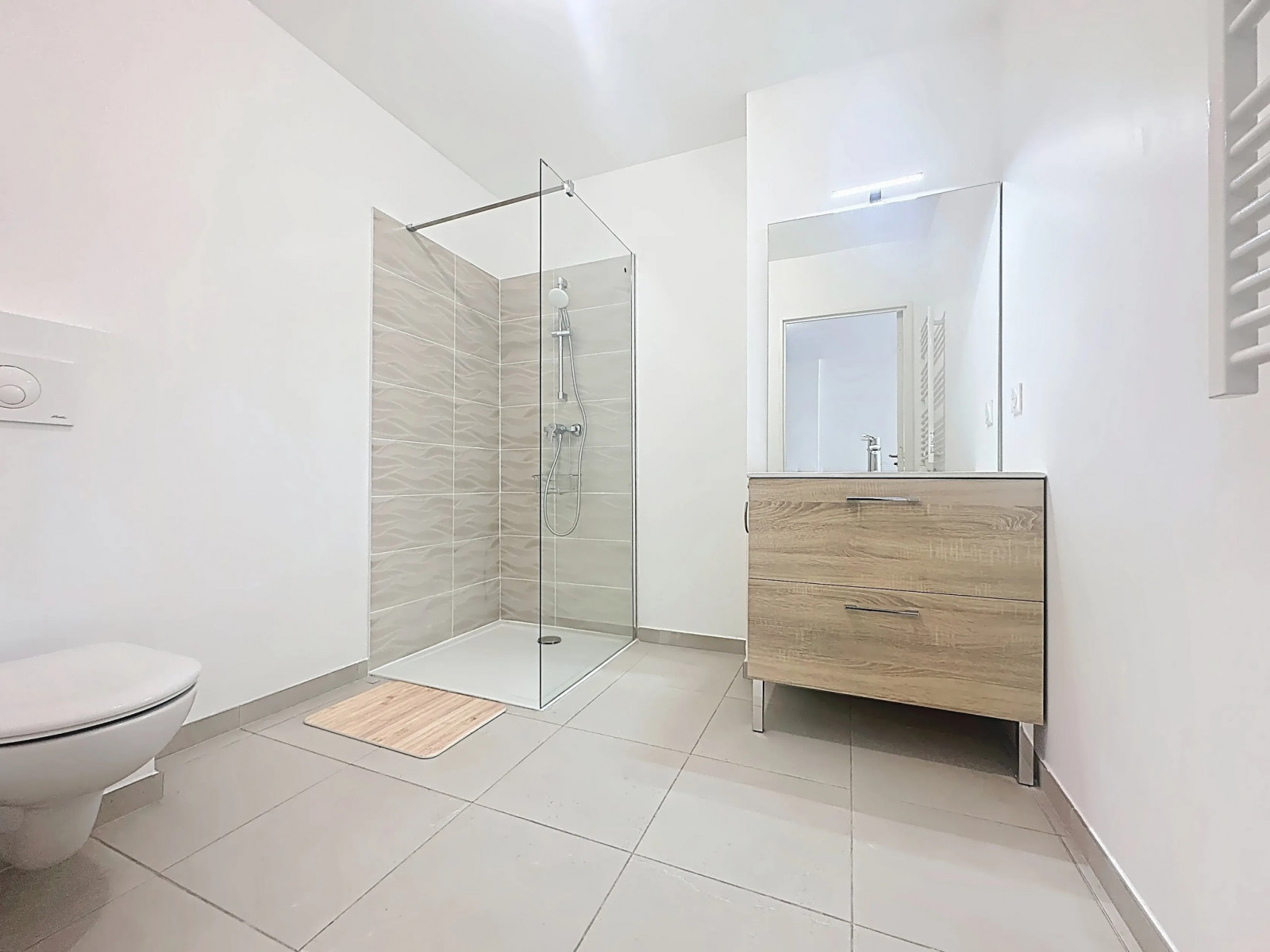 
                                                Location
                                                 Cagnes-Sur-Mer - 2 pièces à louer
