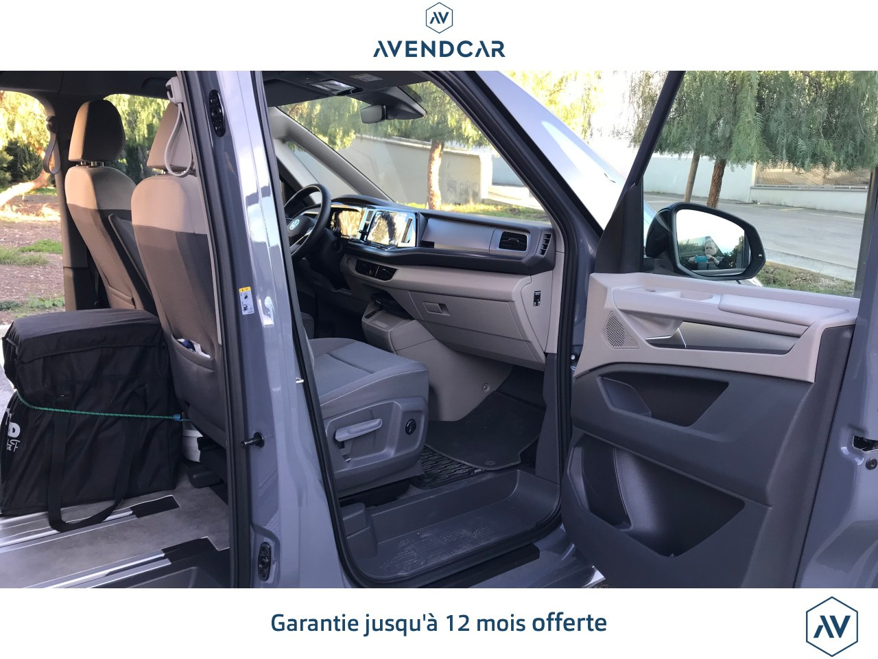 
                                                Voiture
                                                 CALIFORNIA T7