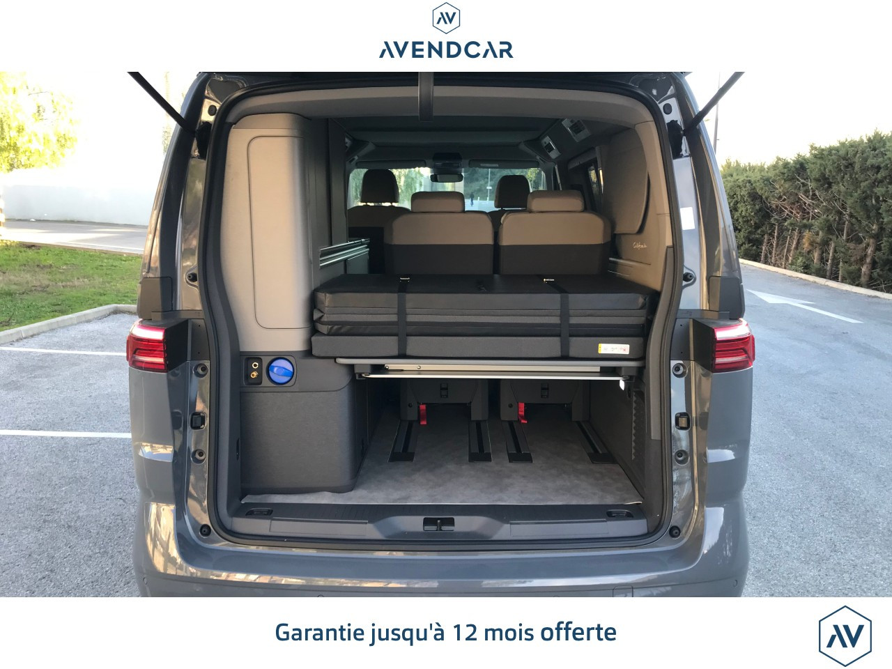 
                                                Voiture
                                                 CALIFORNIA T7