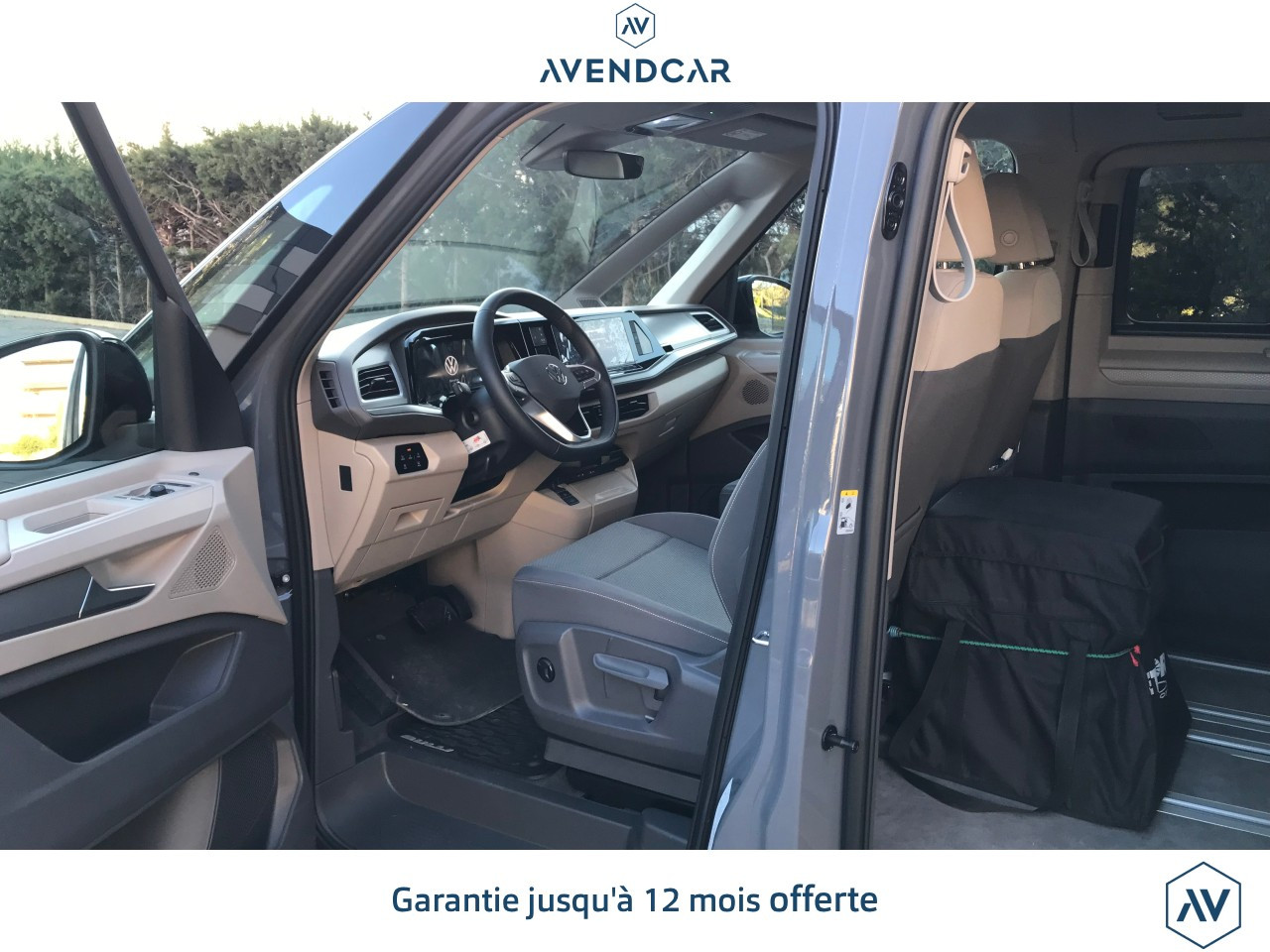 
                                                Voiture
                                                 CALIFORNIA T7