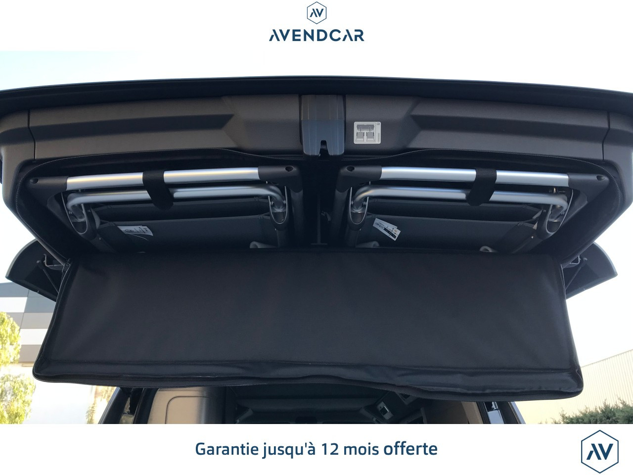 
                                                Voiture
                                                 CALIFORNIA T7