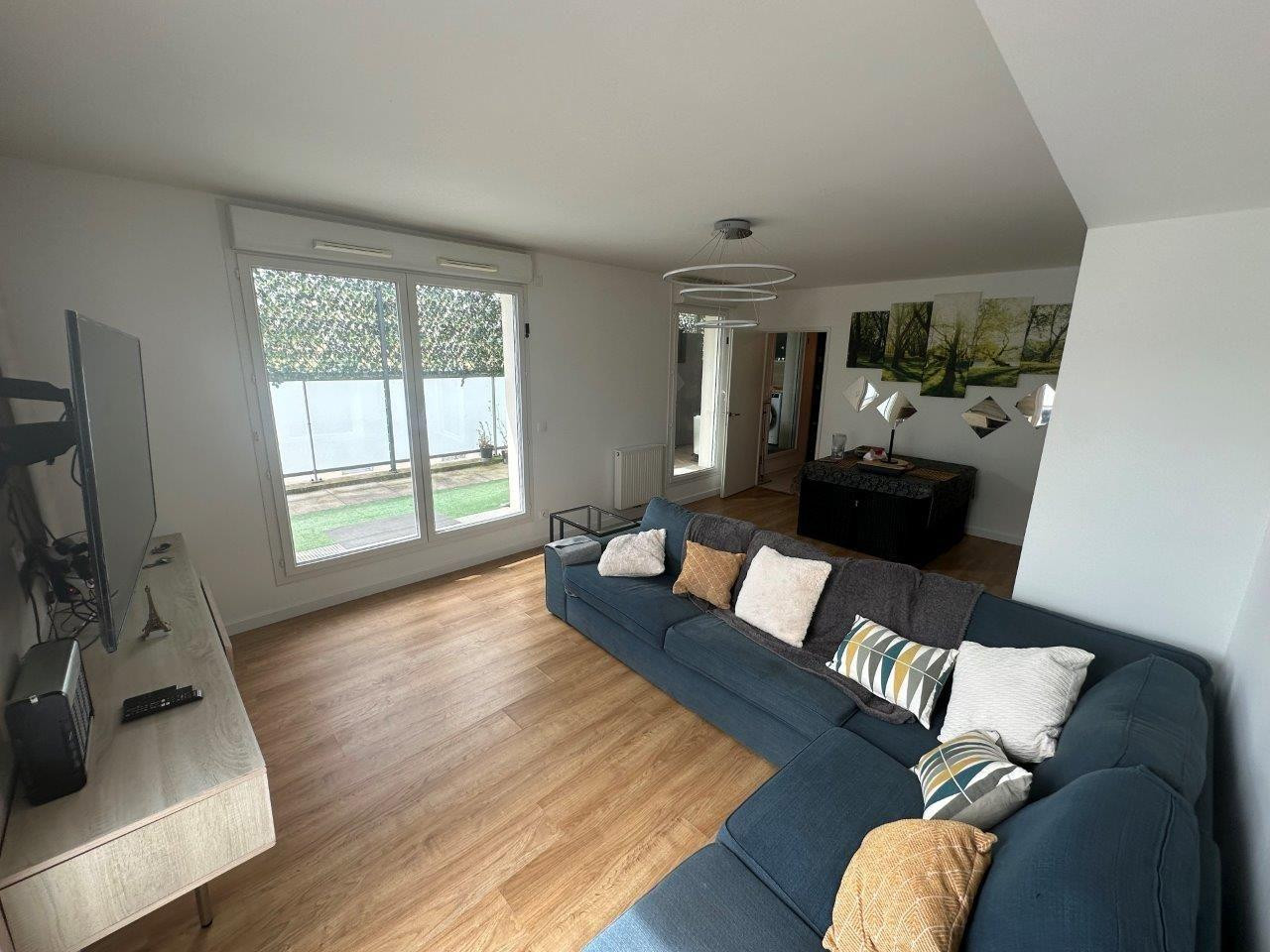 
                                                Location
                                                 Calme et Confort à Bezons - 4 chambres