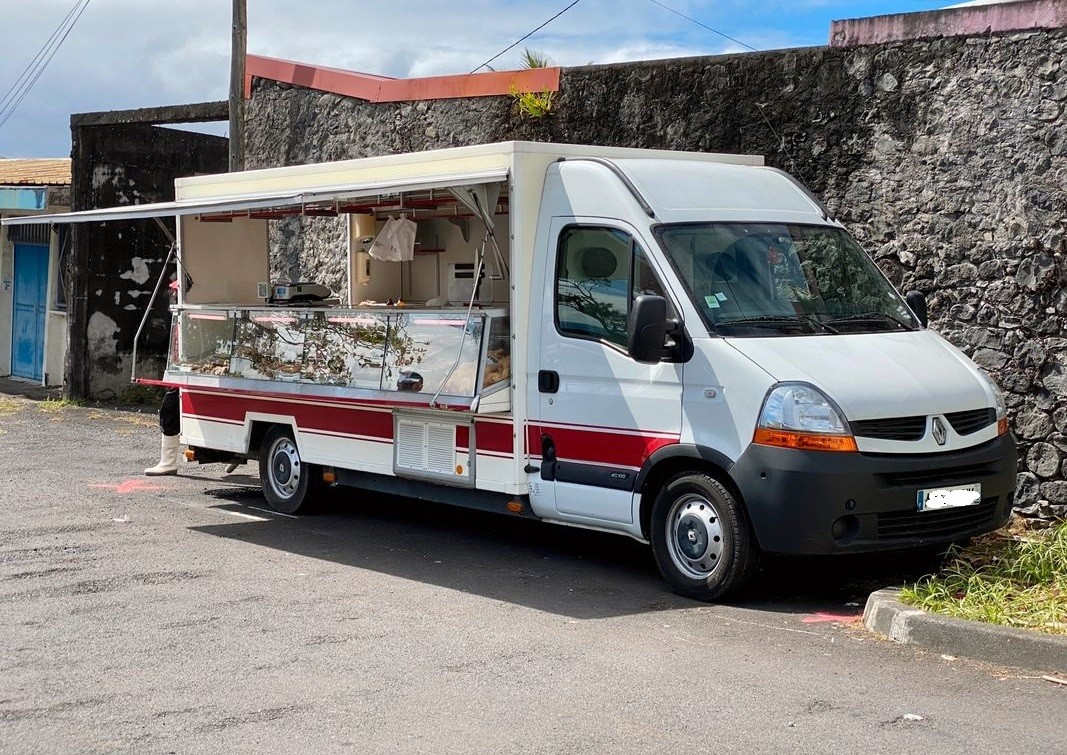 
                                                Utilitaire
                                                 Camion ambulant de Boucherie - Charcuterie