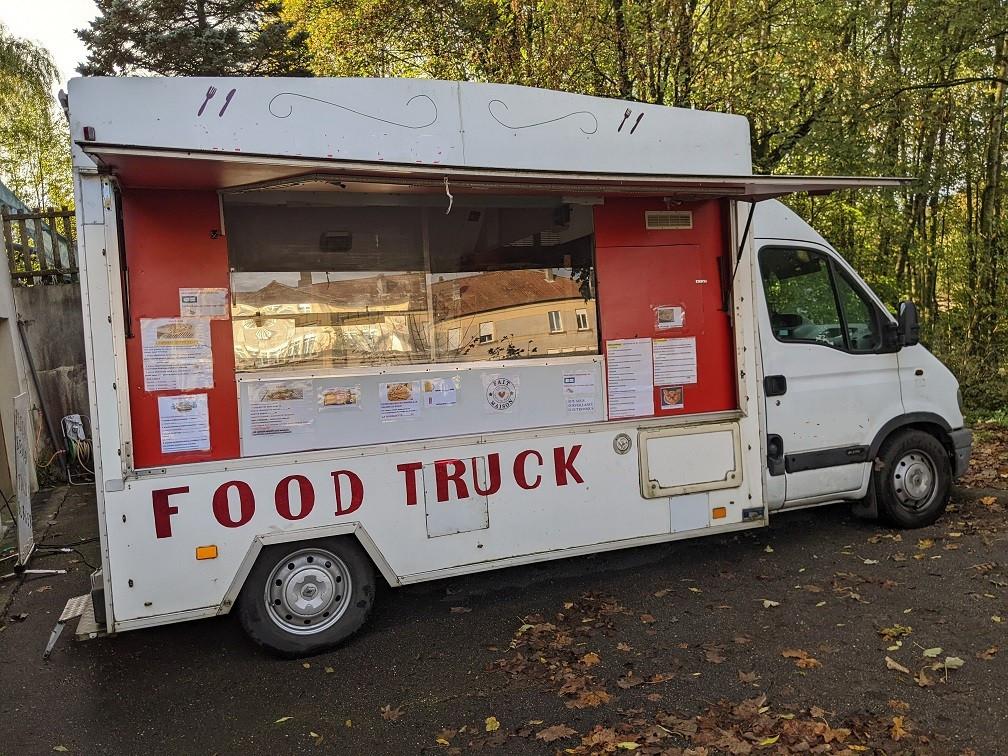 
                                                Utilitaire
                                                 camion pizza