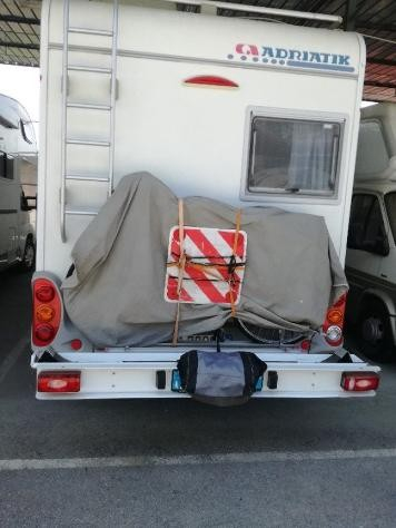 
                                                Caravaning
                                                 Camping car Adriatik Coral 670