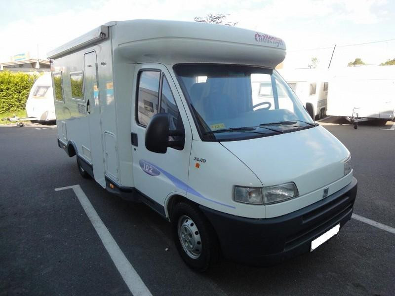 
                                                Utilitaire
                                                 Camping car profilé Challenger 102 de mars 2002.