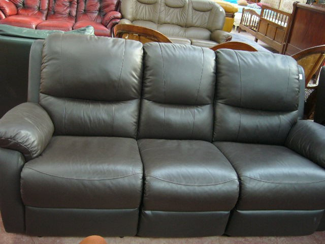 
                                                Meuble
                                                 Canapé cuir avec fauteuil cuir, promotion