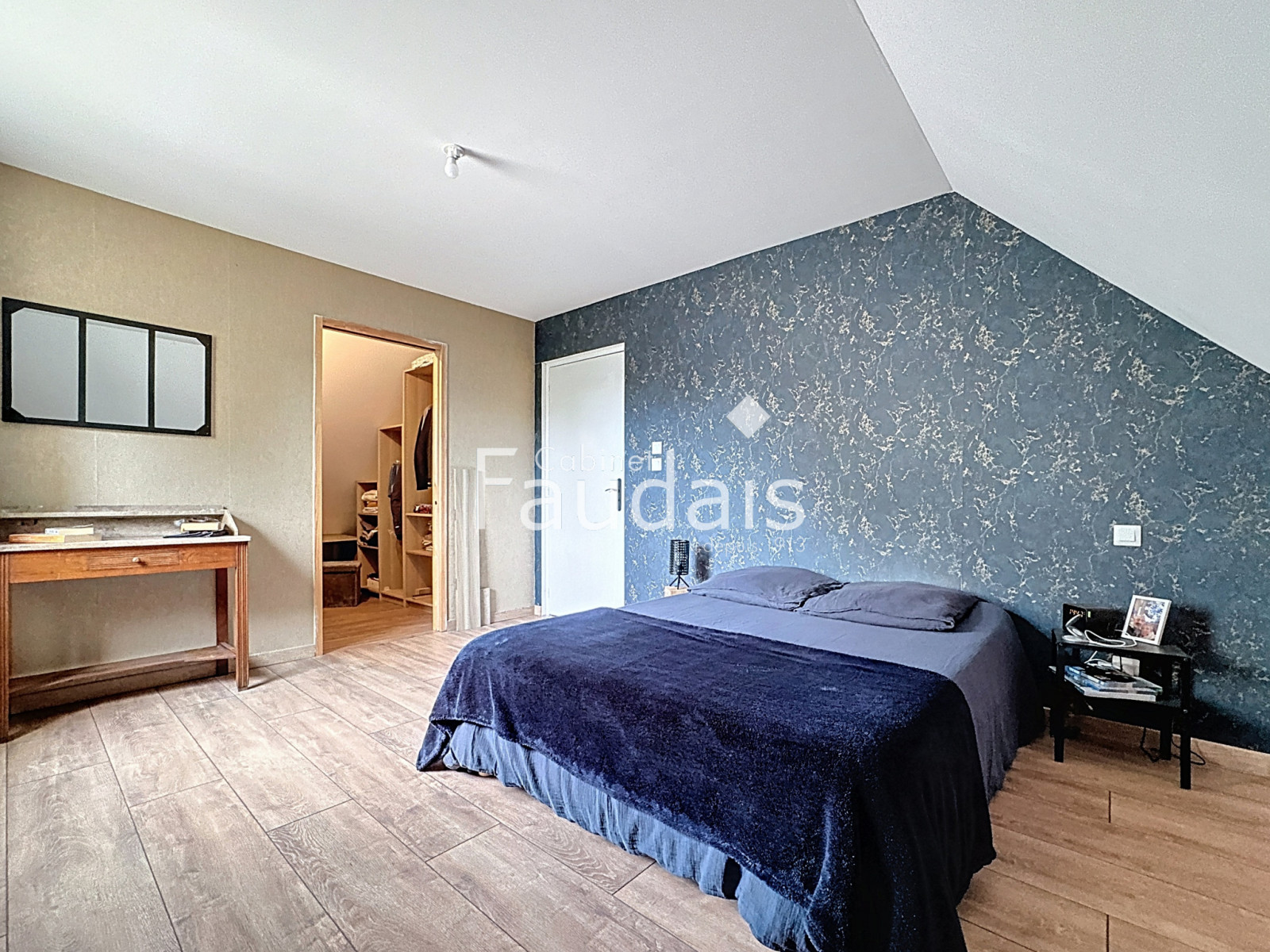 
                                                Vente
                                                 CANISY 6 pièces 123 m2  548 m2 de terrain Vie de plain pied
