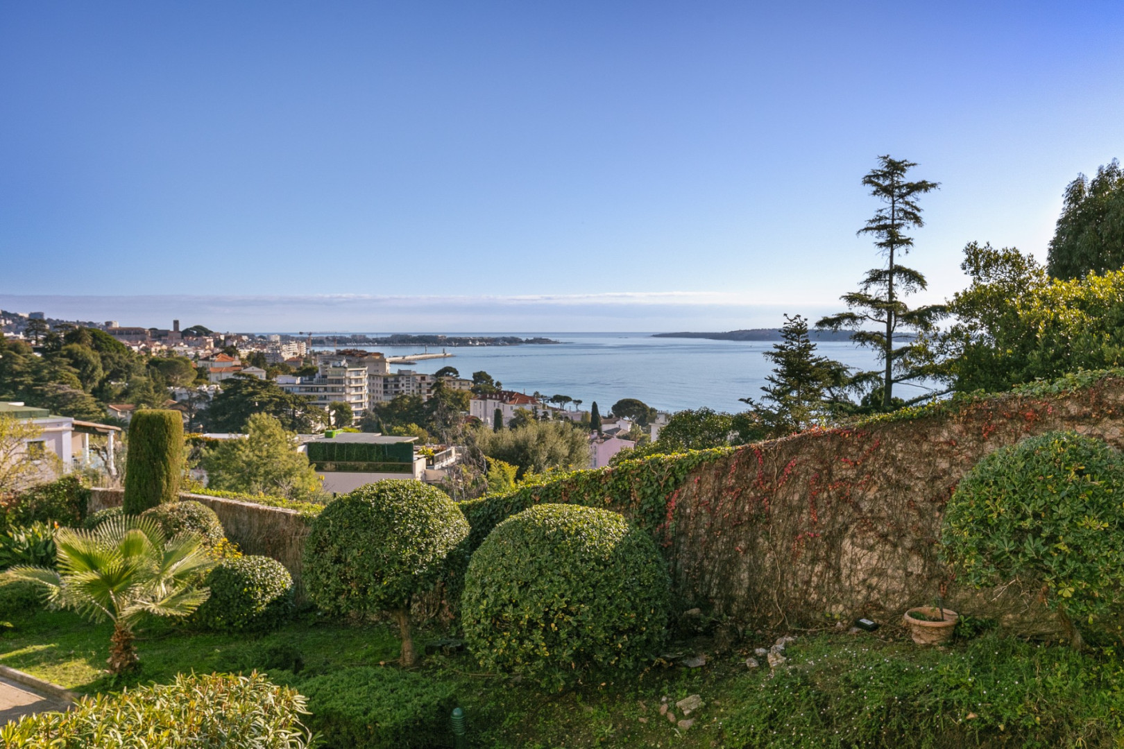 
                                                Vente
                                                 CANNES – CROIX DES GARDES