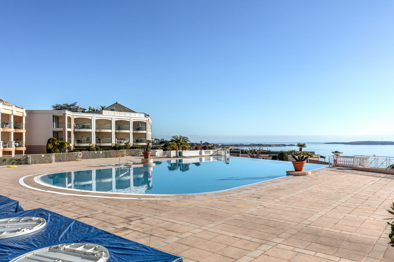 
                                                Vente
                                                 CANNES – CROIX DES GARDES