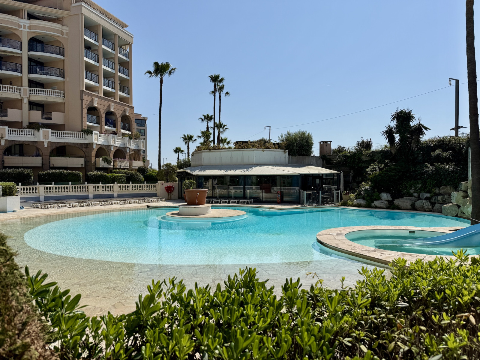 
                                                Vente
                                                 Cannes-la Bocca - Petit 3 pièces de 38 m2 situé à proximité des plages