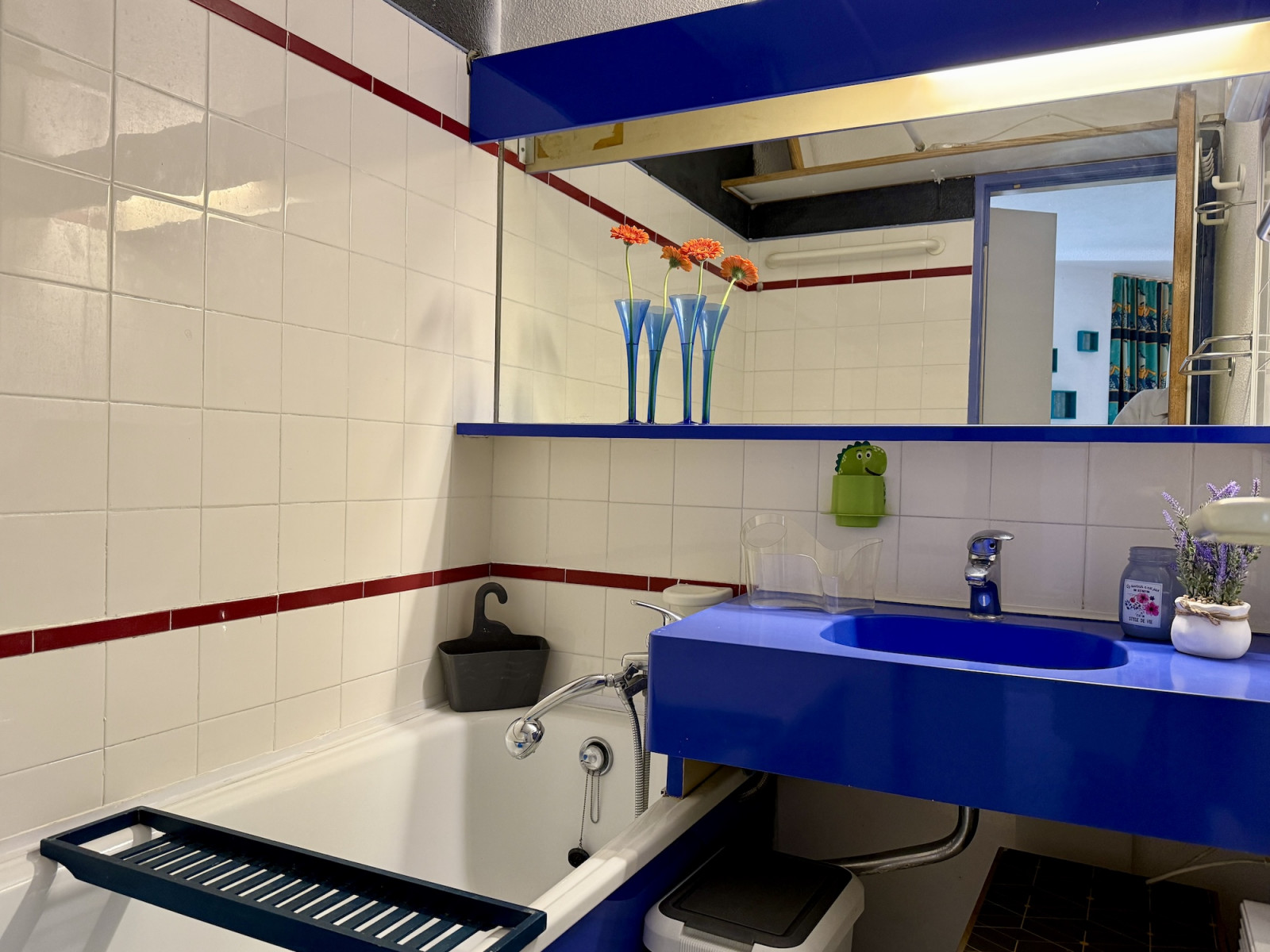 
                                                Vente
                                                 Cannes-la Bocca - Petit 3 pièces de 38 m2 situé à proximité des plages