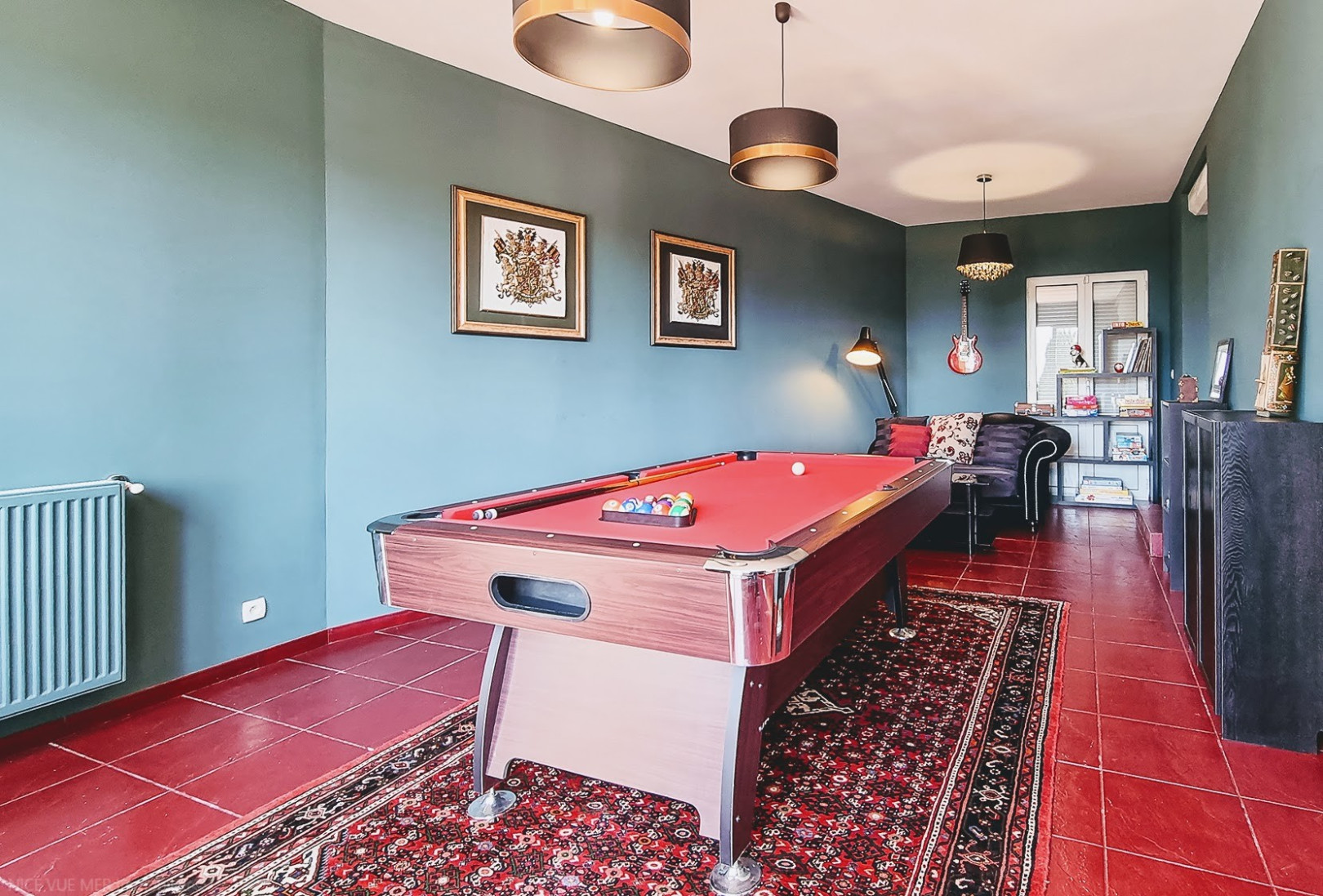 
                                                Vente
                                                 Cannes Le Cannet Propriété de 530m2 et pres de 3000m2 de terrain VUE MER