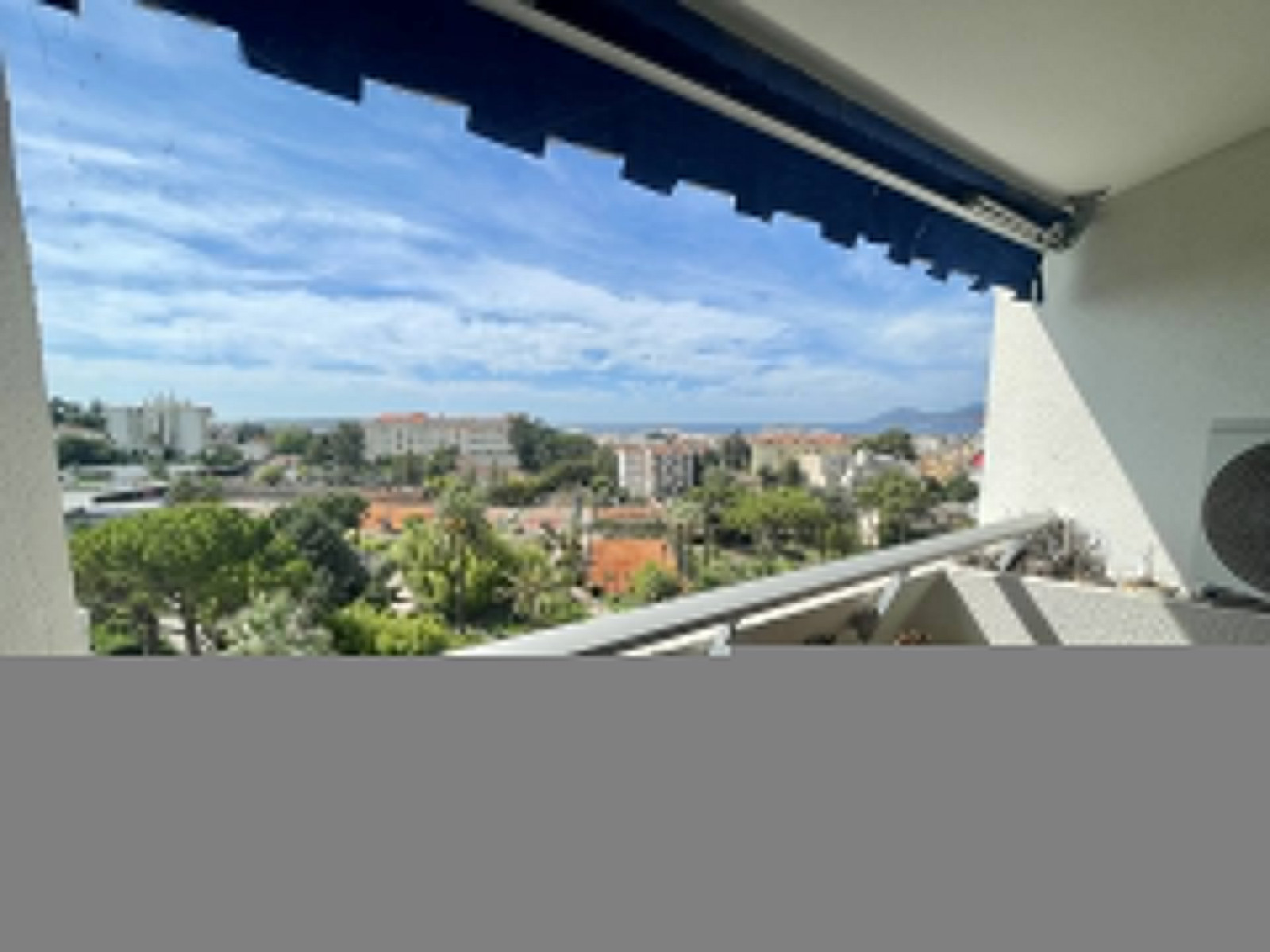 
                                                Vente
                                                 CANNES, Montfleury : Grand appartement, terrasses, vue mer, pisc