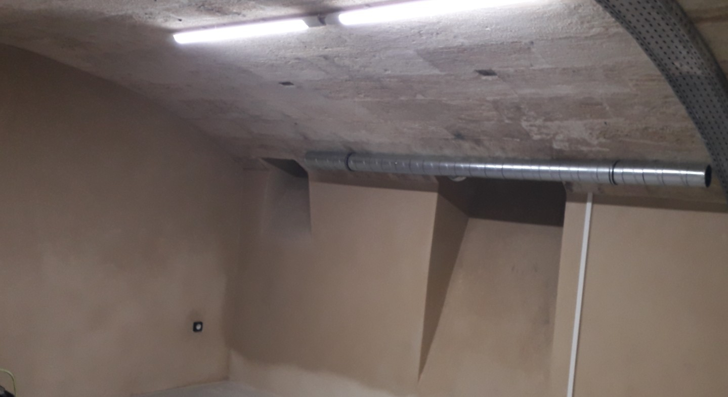 
                                                Location
                                                 Cave 25 m² stockage/atelier rue Fondaudège