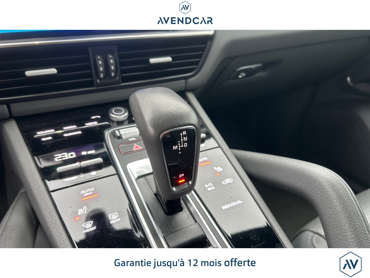 
                                                Voiture
                                                 CAYENNE 3.0 E-HYBRID 462H 340 PHEV 14.1KWH PLATINUM EDITION BVA