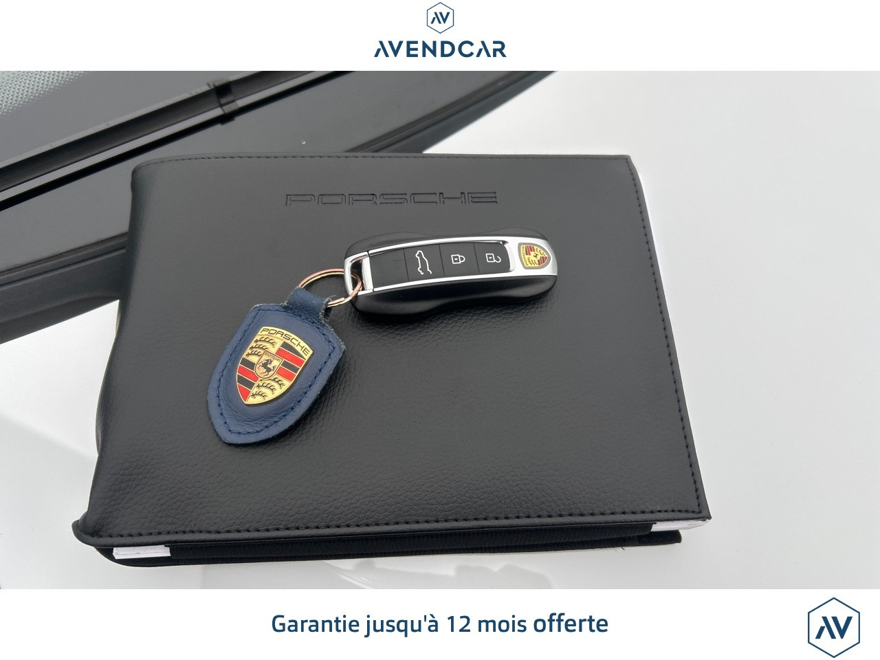 
                                                Voiture
                                                 CAYENNE 3.0 E-HYBRID 462H 340 PHEV 14.1KWH PLATINUM EDITION BVA