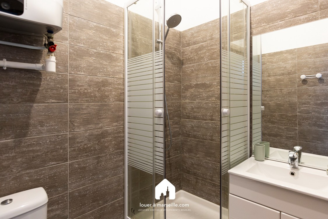 
                                                Location
                                                 Central Castellane