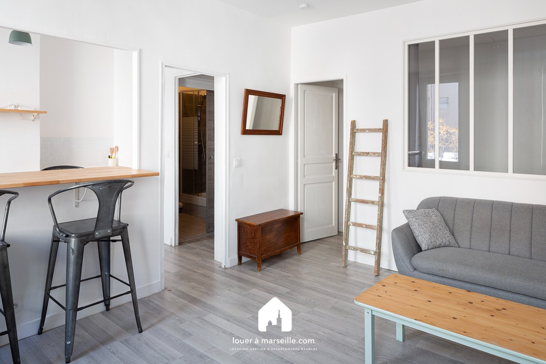 
                                                Location
                                                 Central Castellane