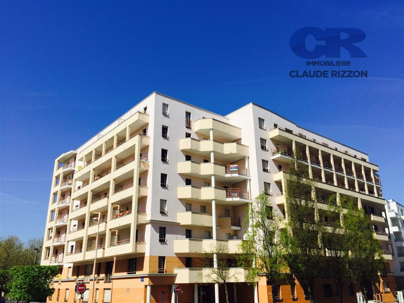 
                                                Vente
                                                 CENTRE GARE - F1B à vendre