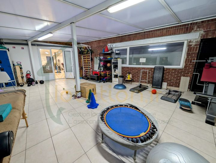 
                                                Vente
                                                 Centre paramédical avec piscine - Rentabilité nette 8%