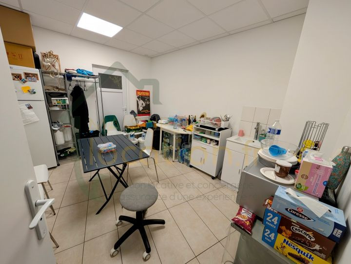 
                                                Vente
                                                 Centre paramédical avec piscine - Rentabilité nette 8%