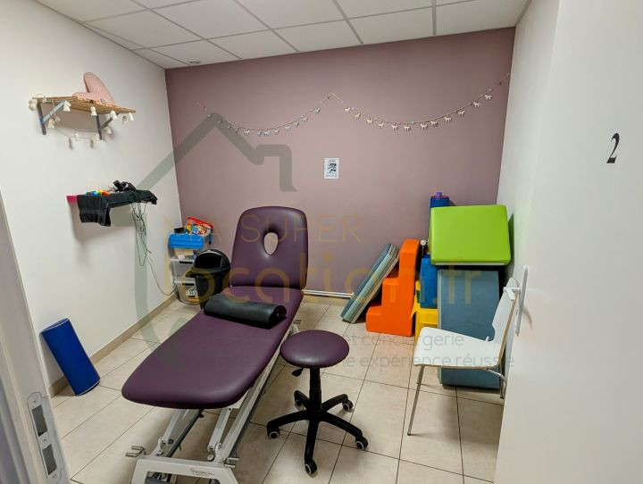 
                                                Vente
                                                 Centre paramédical avec piscine - Rentabilité nette 8%