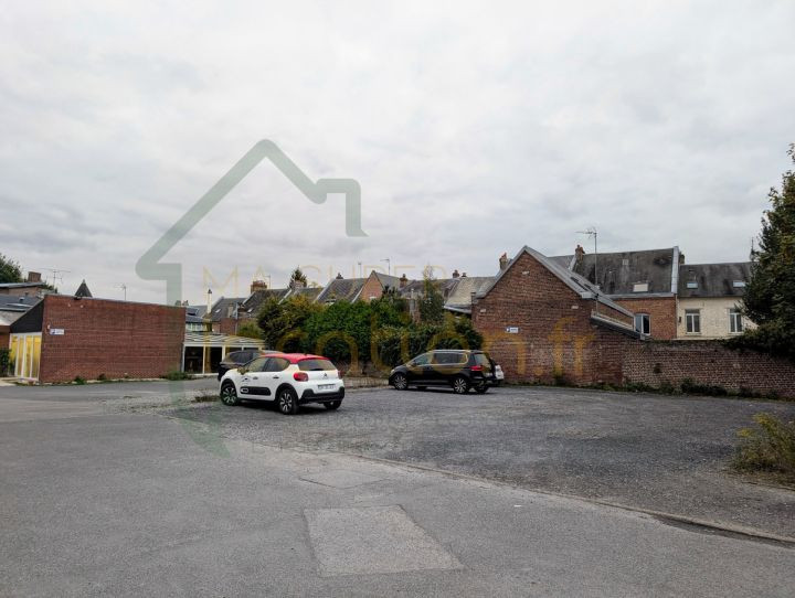 
                                                Vente
                                                 Centre paramédical avec piscine - Rentabilité nette 8%