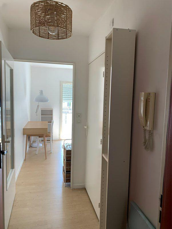
                                                Location
                                                 Centre -quartier lamoriciere- libre de suite