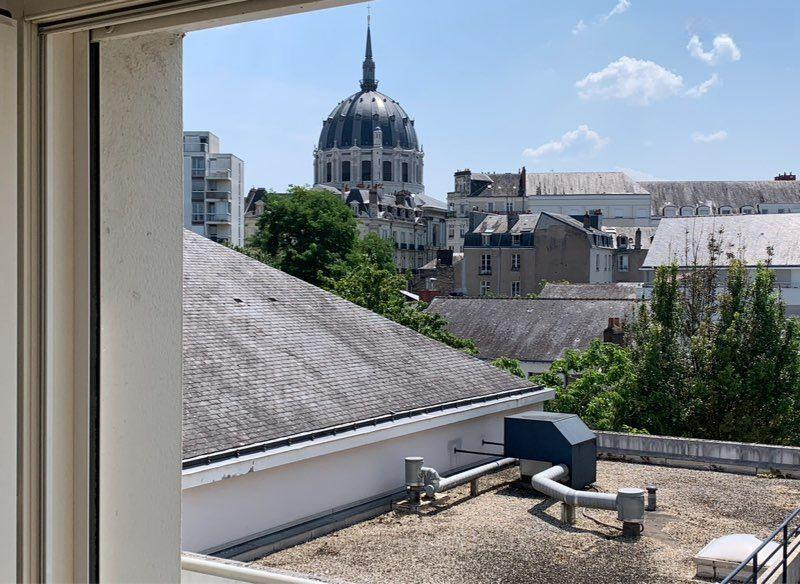 
                                                Location
                                                 Centre -quartier lamoriciere- libre de suite