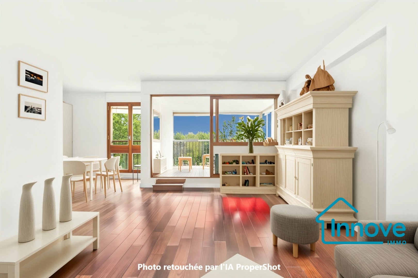 
                                                Vente
                                                 Centre ville, appartement 109 m² 3/4 chbres, dernier étage!
