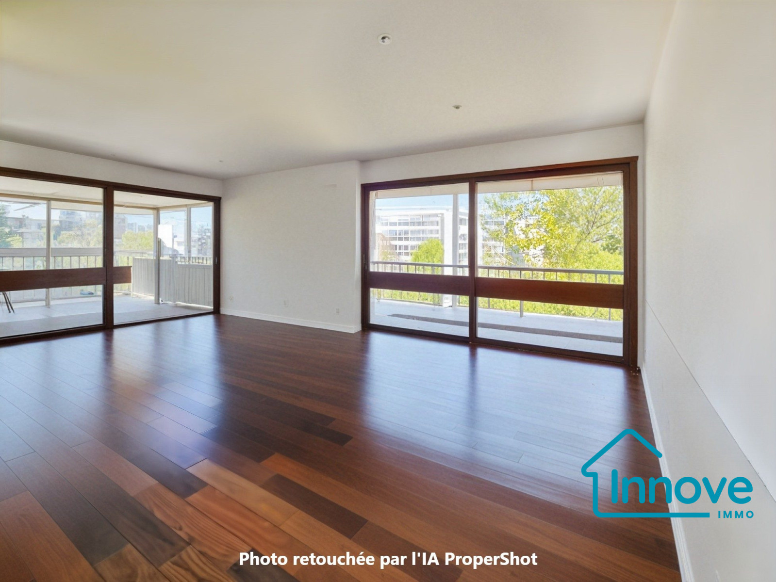 
                                                Vente
                                                 Centre ville, appartement 109 m² 3/4 chbres, dernier étage!
