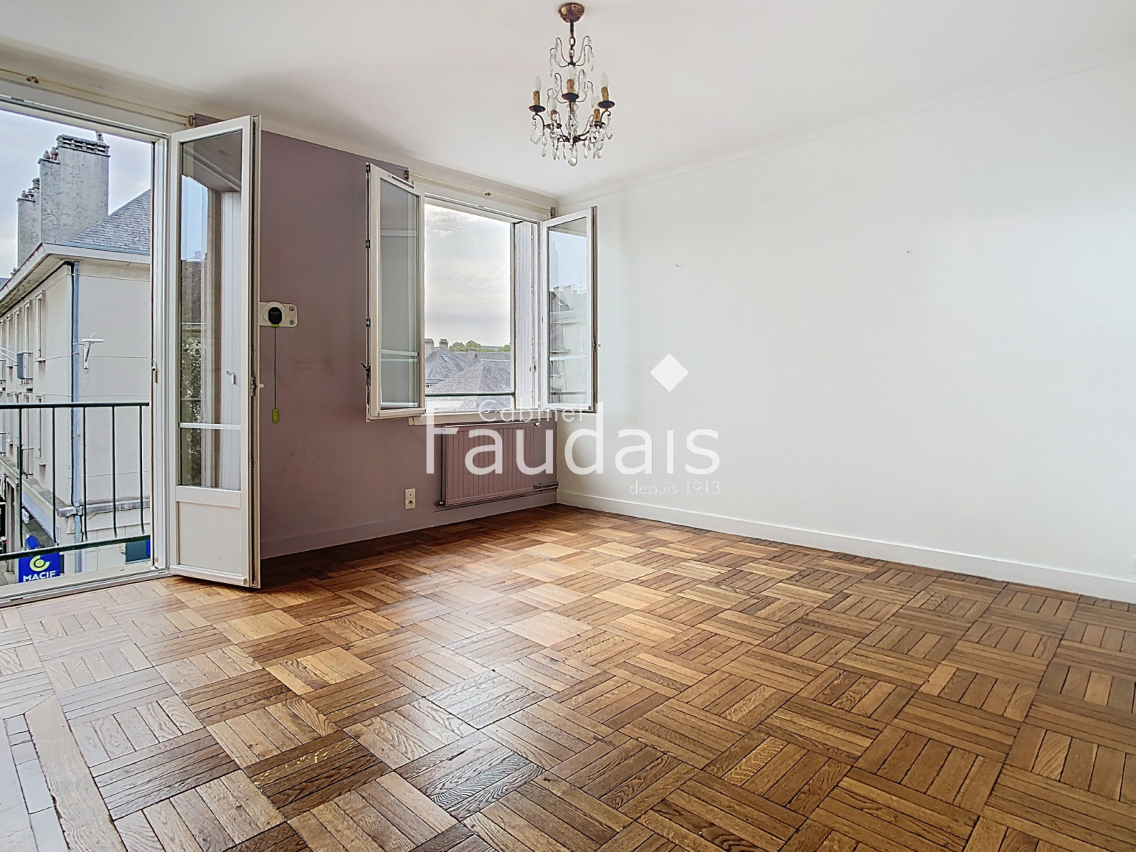 
                                                Vente
                                                 CENTRE VILLE DE SAINT-LÔ, Appartement, 2 chambres