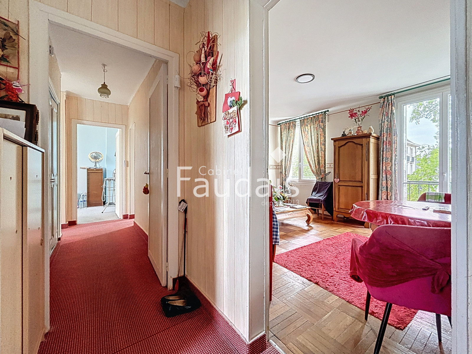 
                                                Vente
                                                 CENTRE-VILLE DE SAINT-LO, Appartement 3 pièces