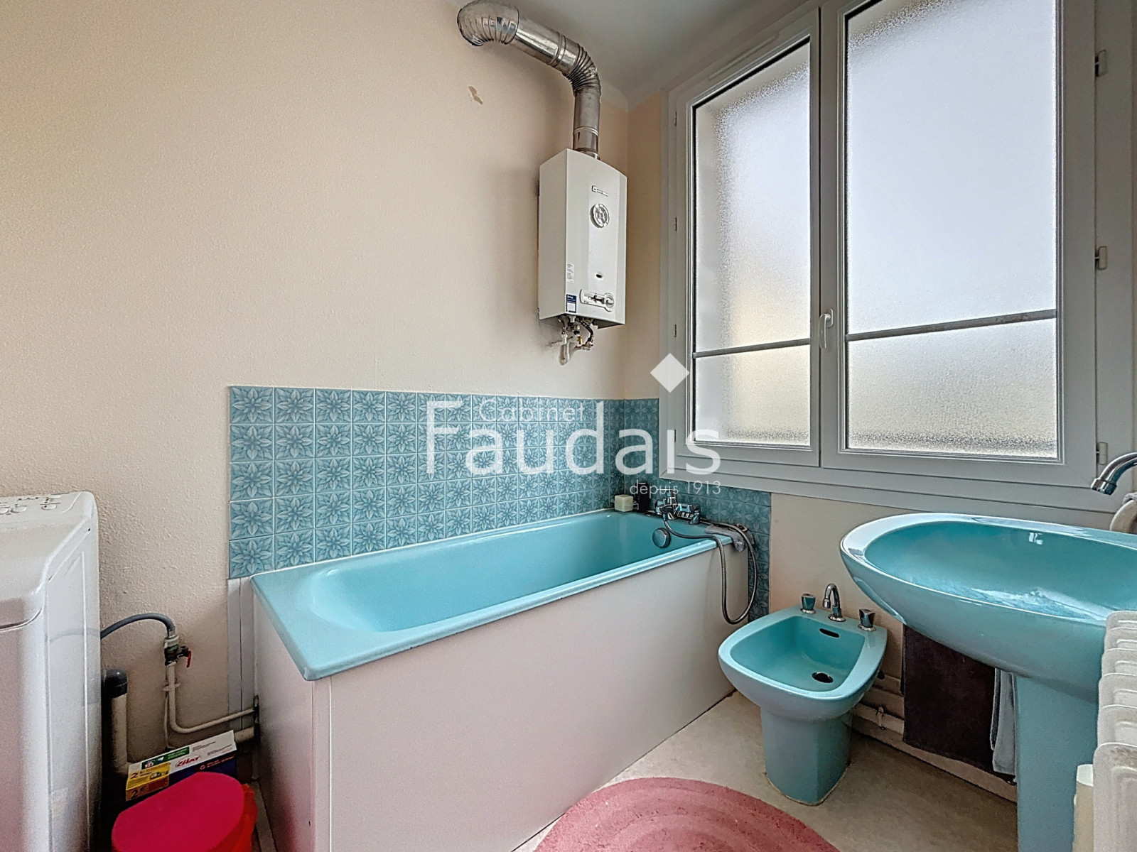 
                                                Vente
                                                 CENTRE-VILLE DE SAINT-LO, Appartement 3 pièces