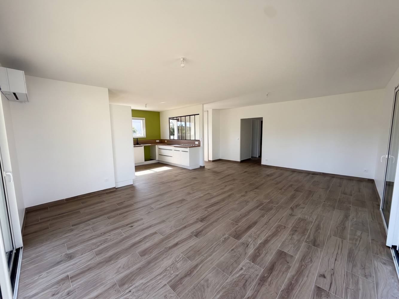 
                                                Vente
                                                 Centre ville/Maison plain pied jamais habitée
