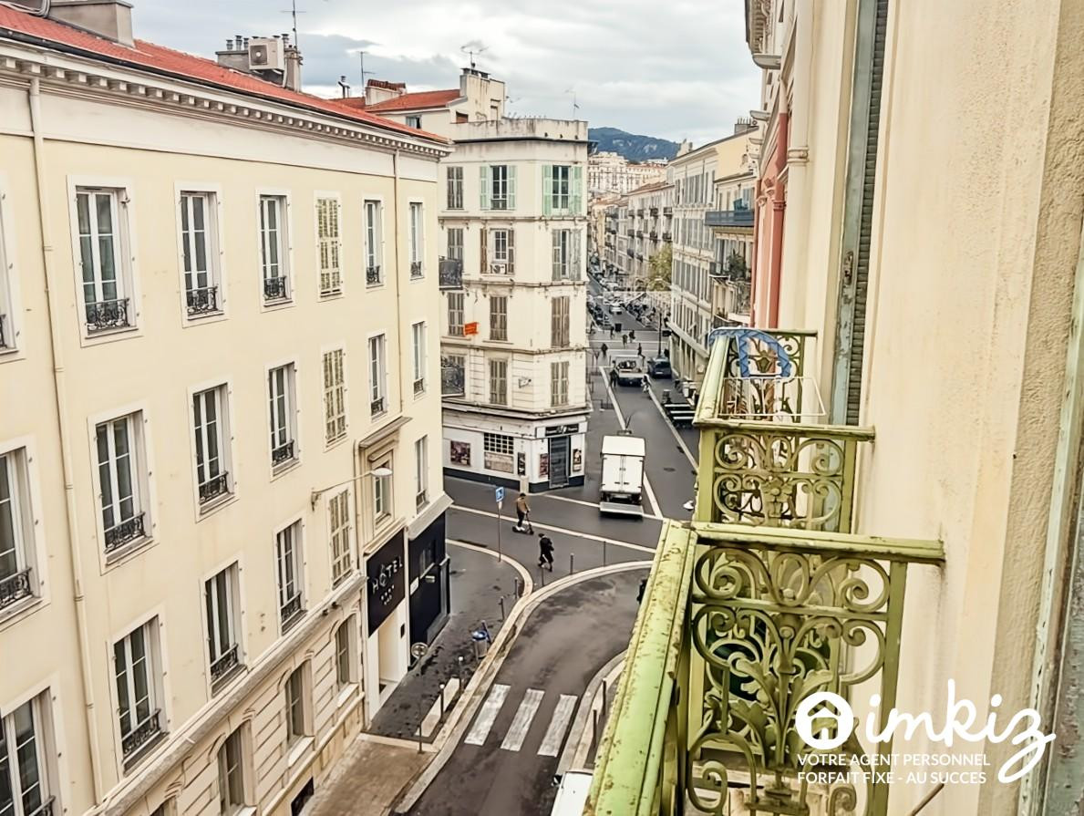 
                                                Vente
                                                 Centre-ville Nice - T3 de 80 m² à fort potentiel