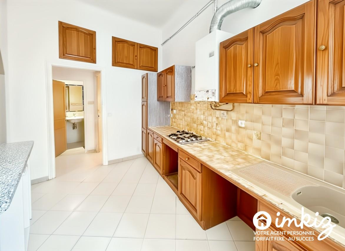 
                                                Vente
                                                 Centre-ville Nice - T3 de 80 m² à fort potentiel