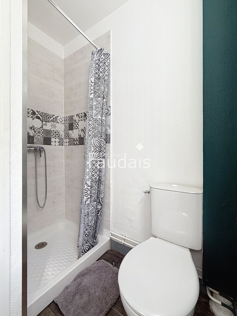 
                                                Vente
                                                 Centre ville SAINT LO