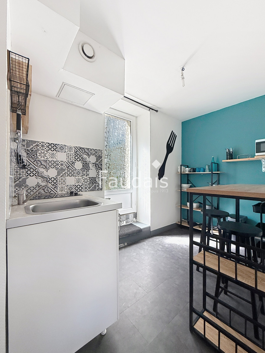 
                                                Vente
                                                 Centre ville SAINT LO